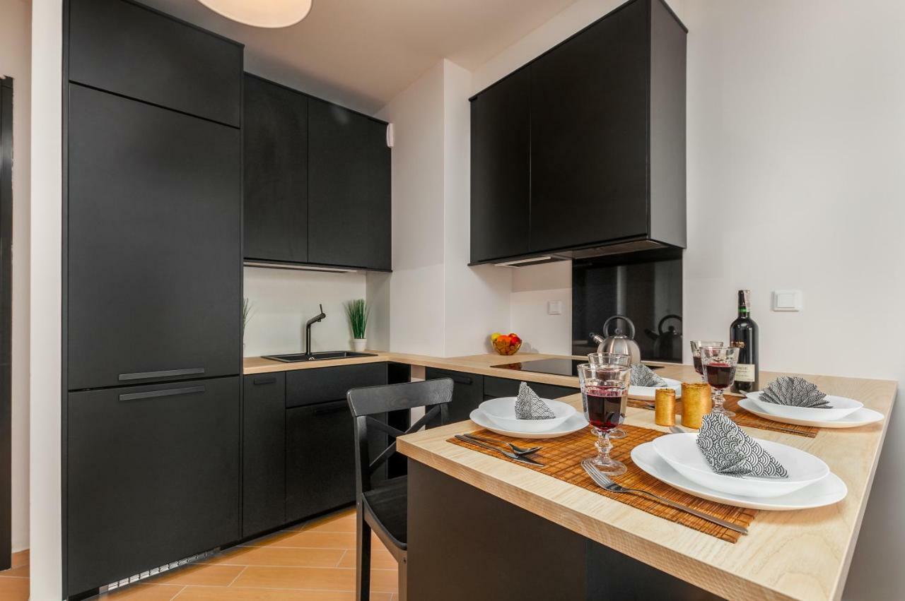 Apartments Jana Kazimierza 50 By Renters Warsaw Exterior photo