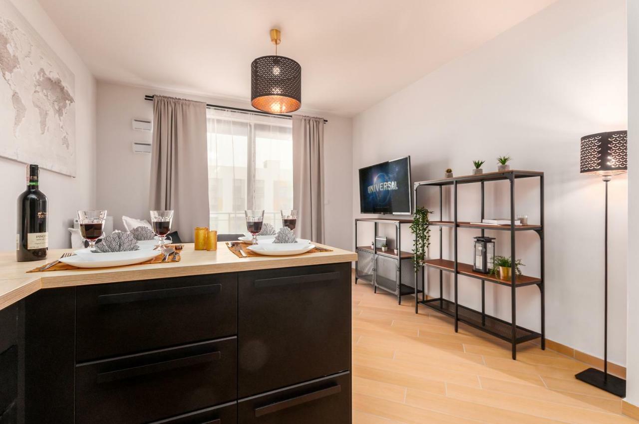 Apartments Jana Kazimierza 50 By Renters Warsaw Exterior photo